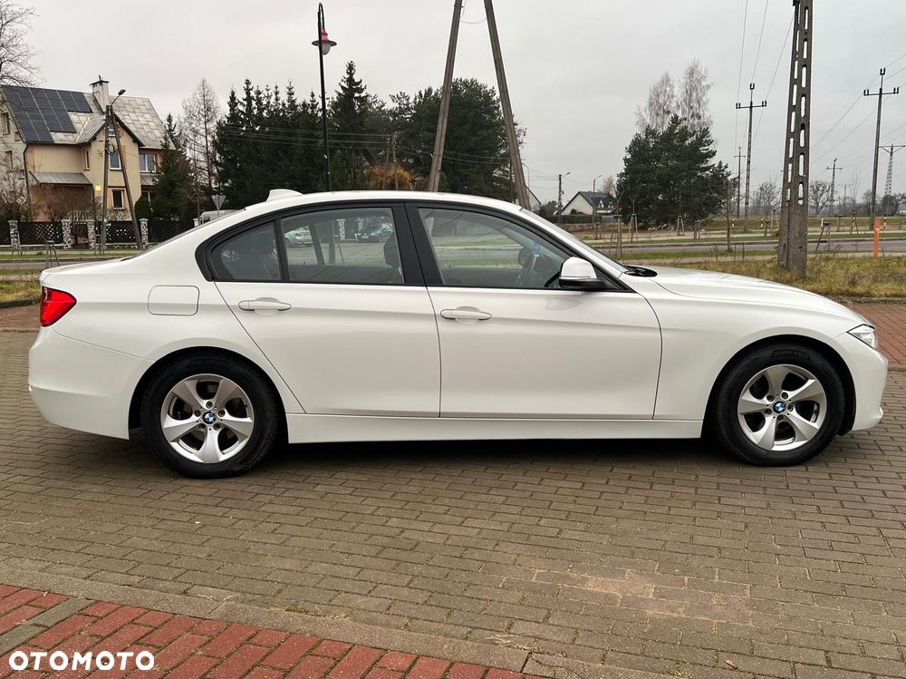 BMW Seria 3 320d DPF - 8