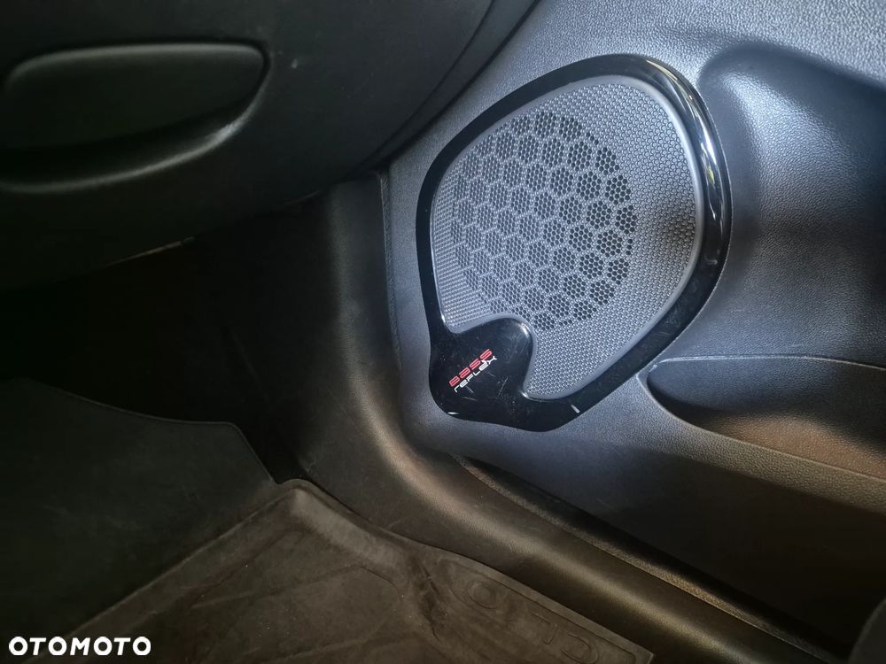Renault Clio 1.2 16V Limited - 21