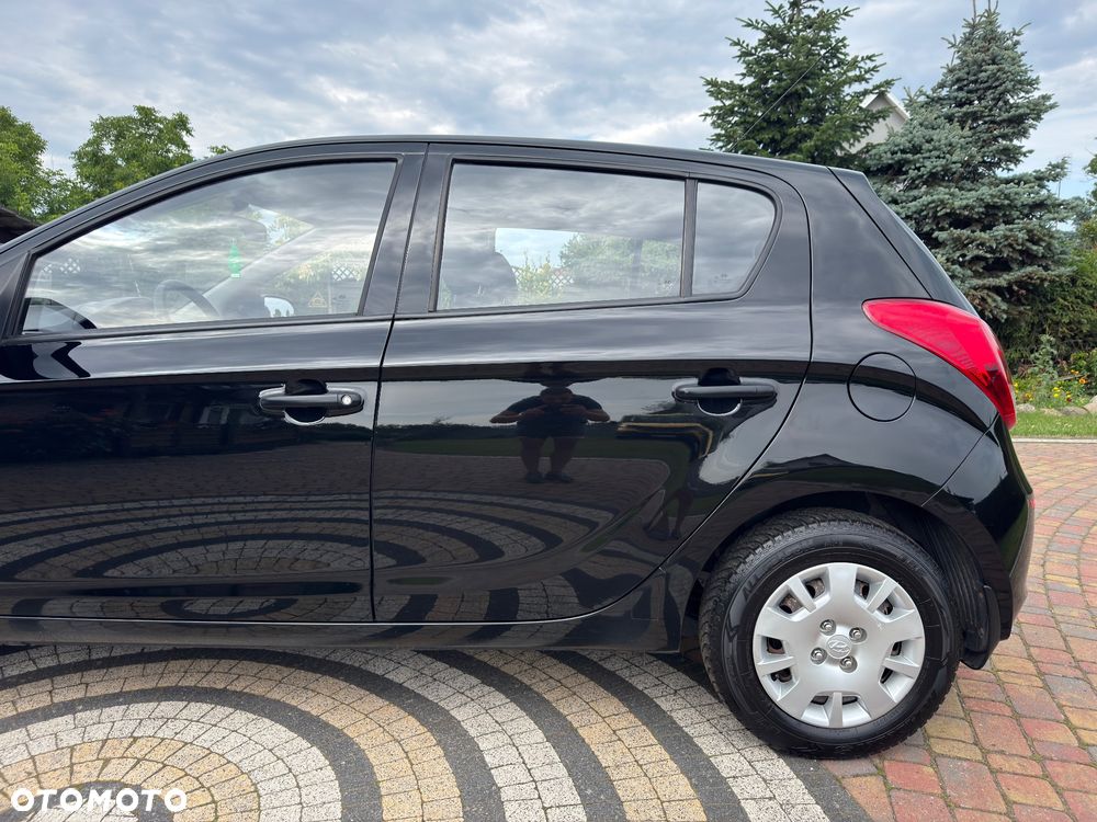 Hyundai i20 - 12