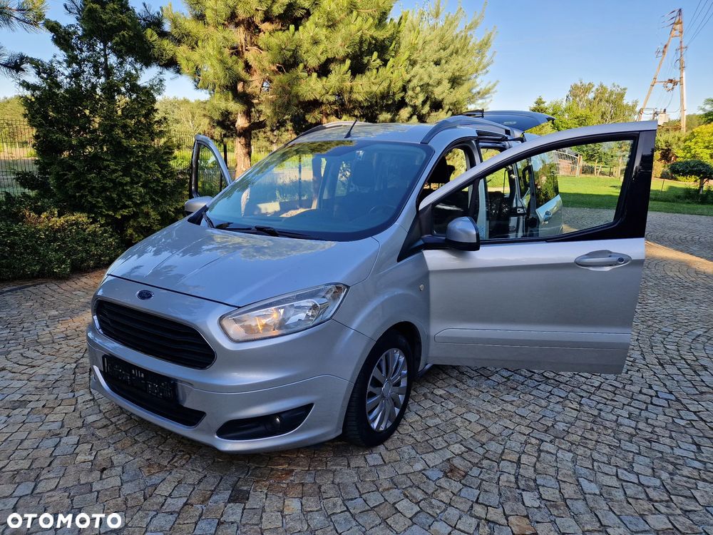 Ford Tourneo Courier 1.5 TDCi S&S Ambiente - 8