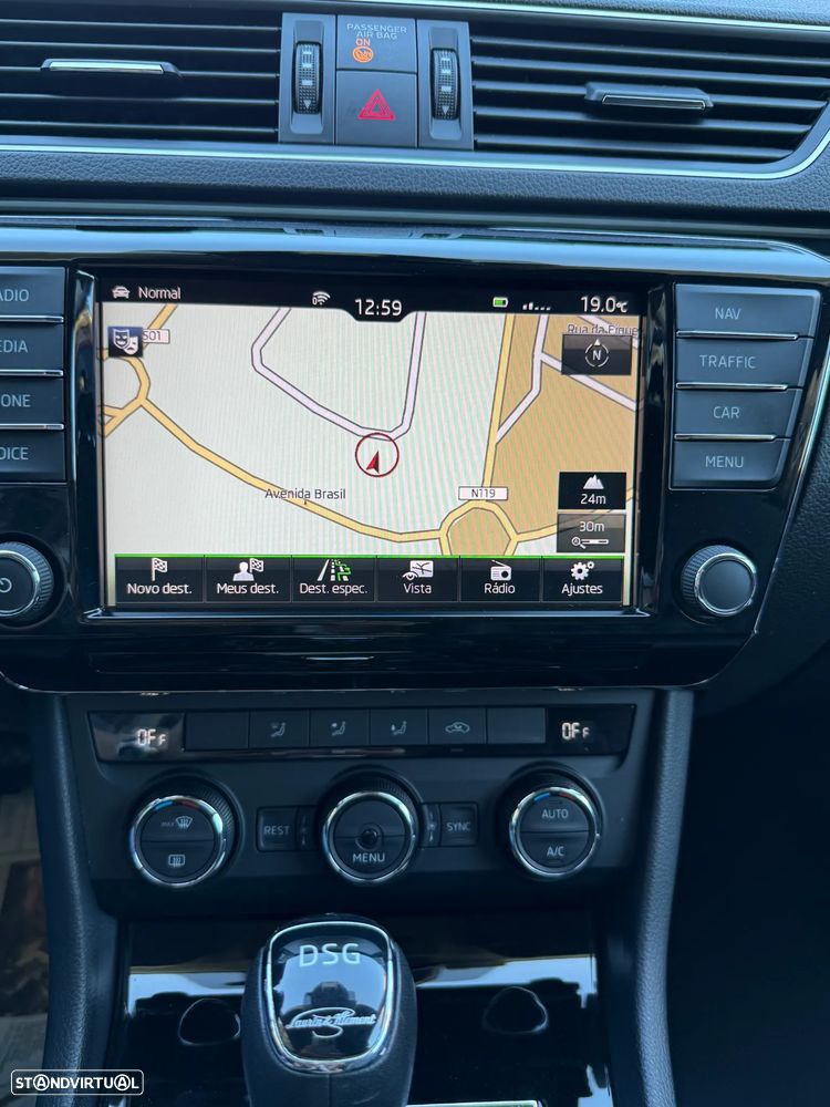 Skoda Superb Break 2.0 TDI Laurin&Klement DSG - 15