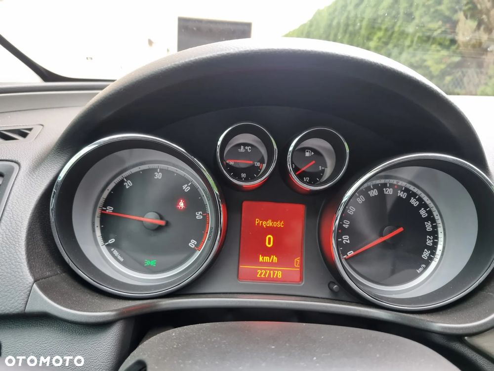 Opel Insignia 2.0 CDTI Design Edition - 8
