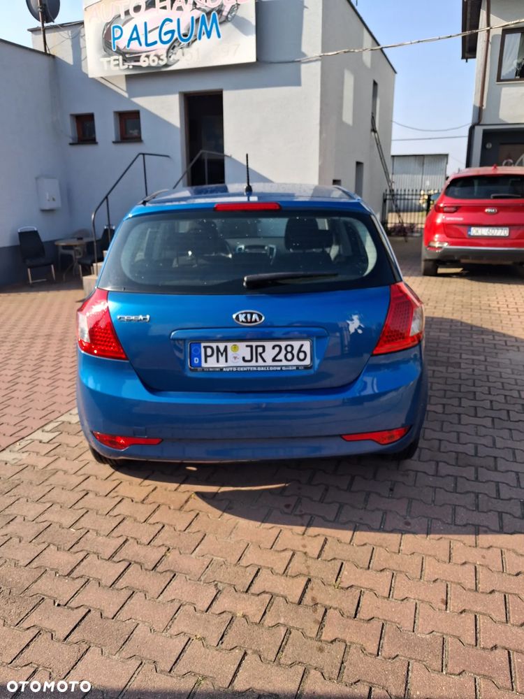 Kia Ceed - 5