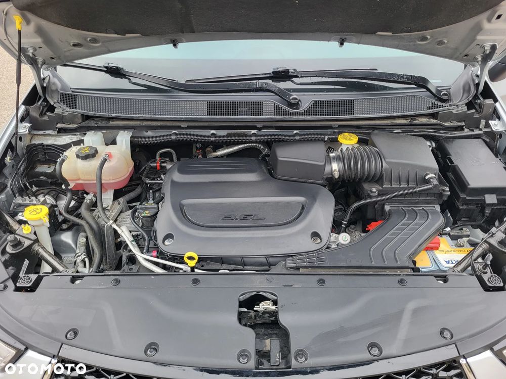 Chrysler Pacifica - 8
