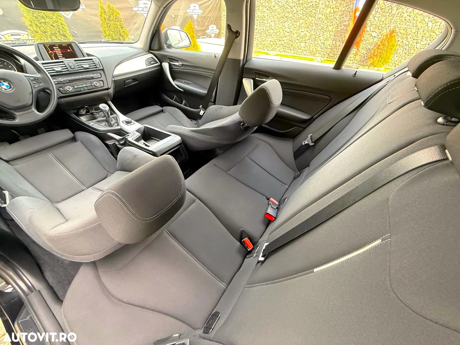 BMW Seria 1 116i - 22
