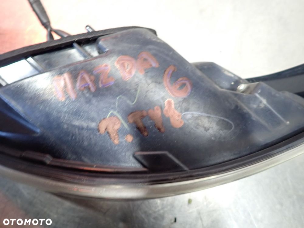LAMPA PRAWA TYLNA MAZDA 6 - 7