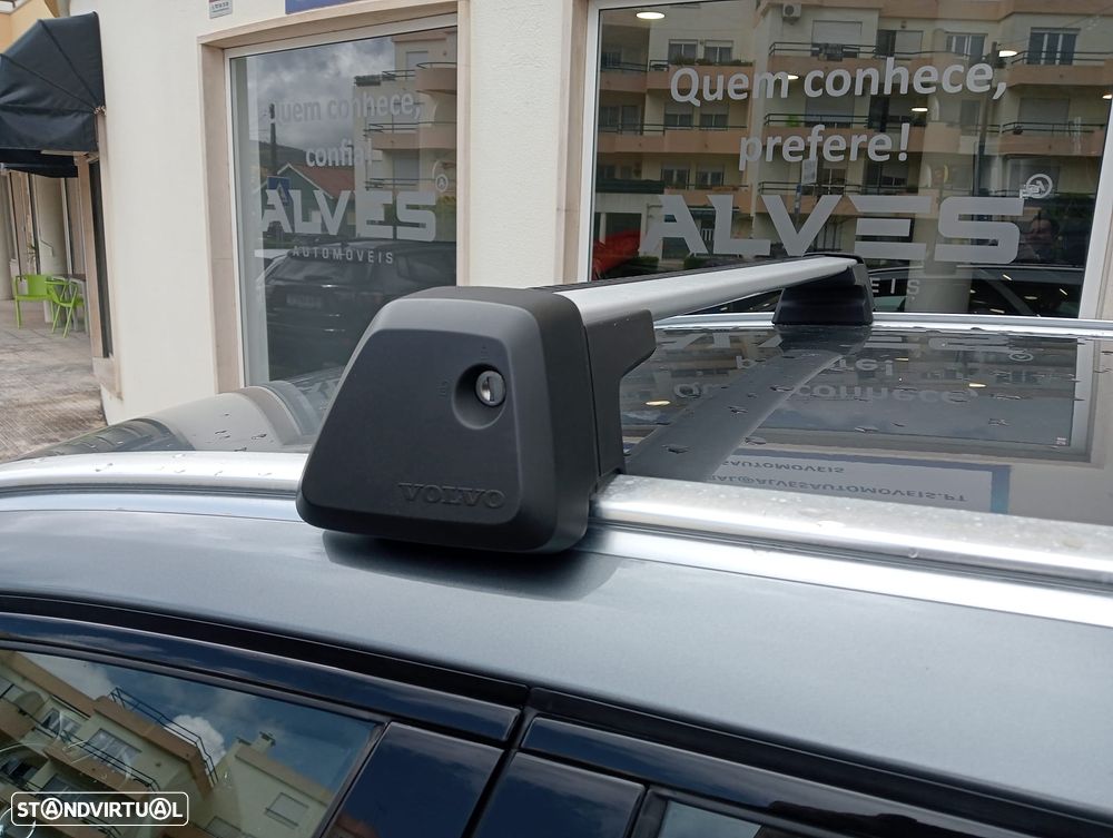 Volvo V90 D5 AWD Geartronic Momentum Pro - 4