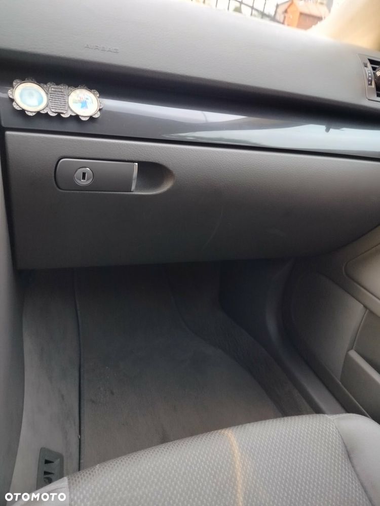 Audi A4 Avant - 11