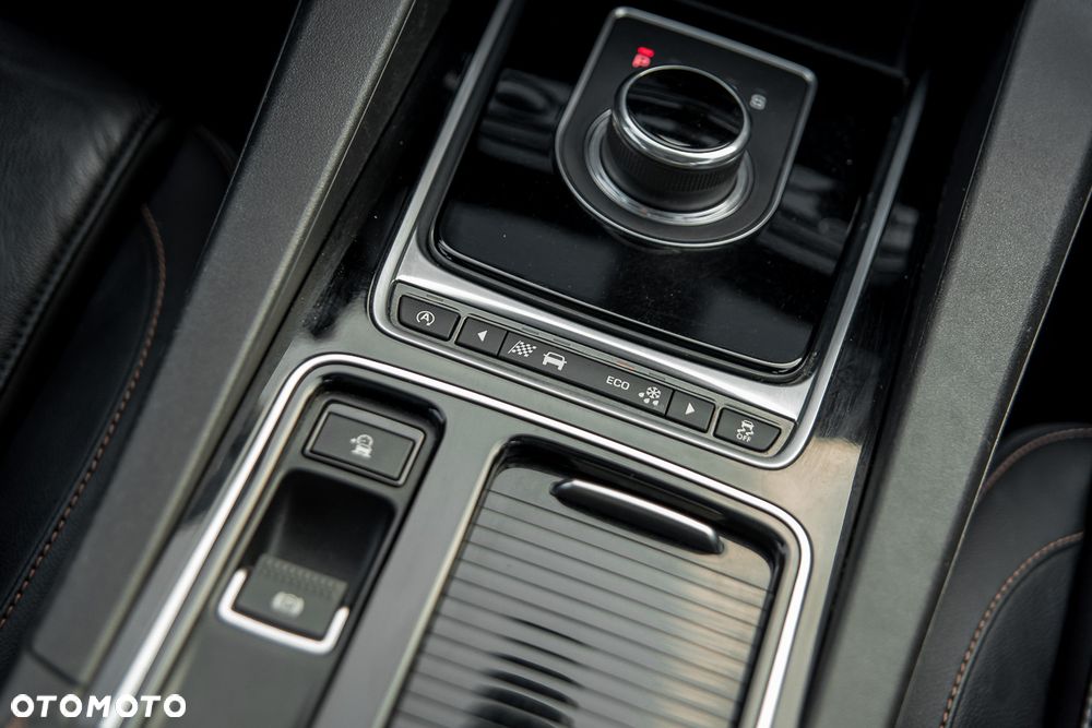 Jaguar F-Pace 2.0 i4D AWD Prestige - 26