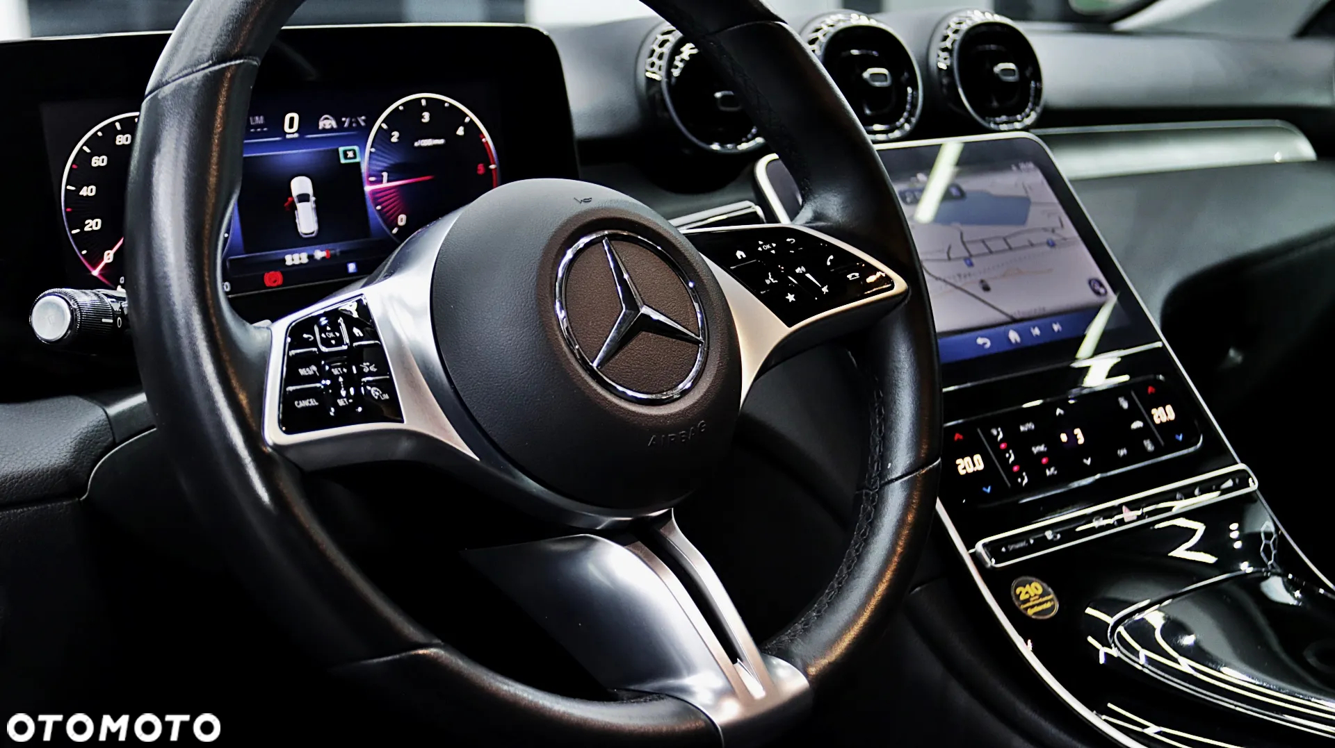 Mercedes-Benz Klasa C 200 d T 9G-TRONIC - 18