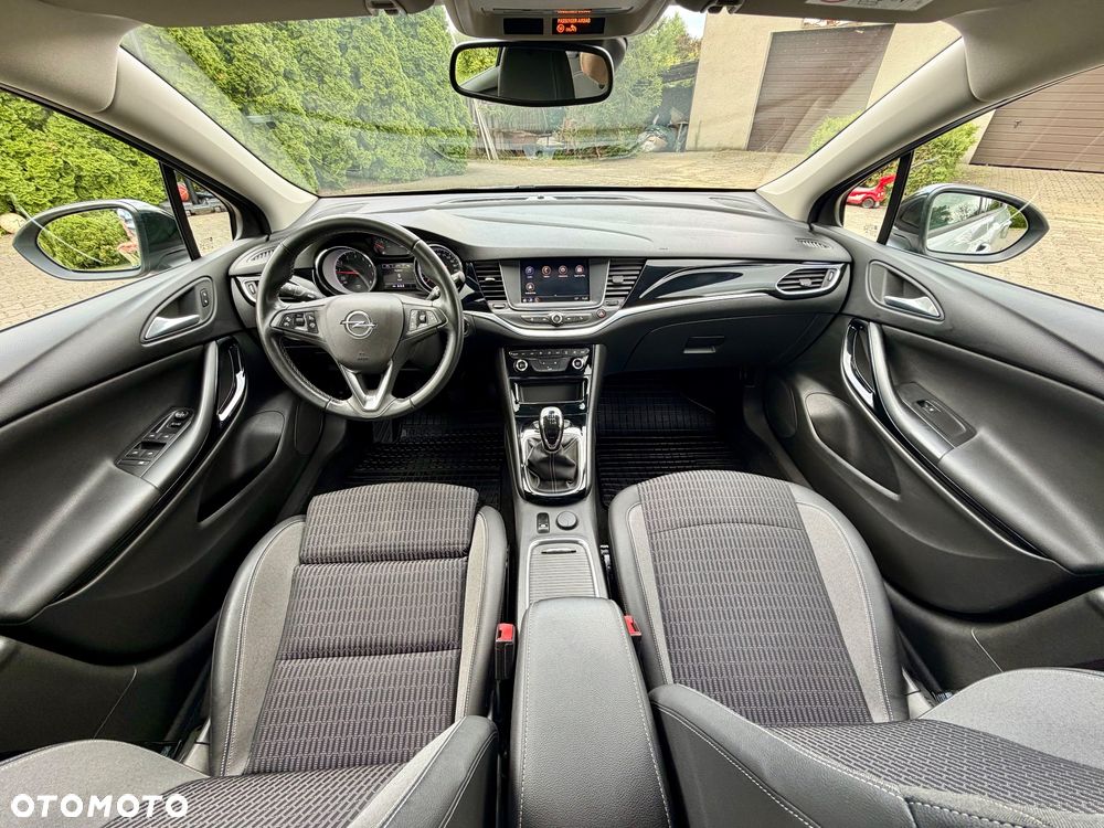 Opel Astra 1.2 T Elegance S&S - 11
