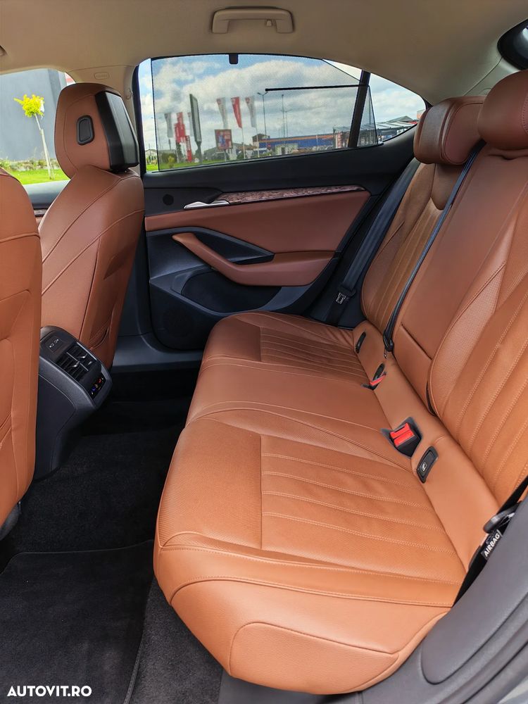 Skoda Superb 2.0 TDI DSG L&K - 17