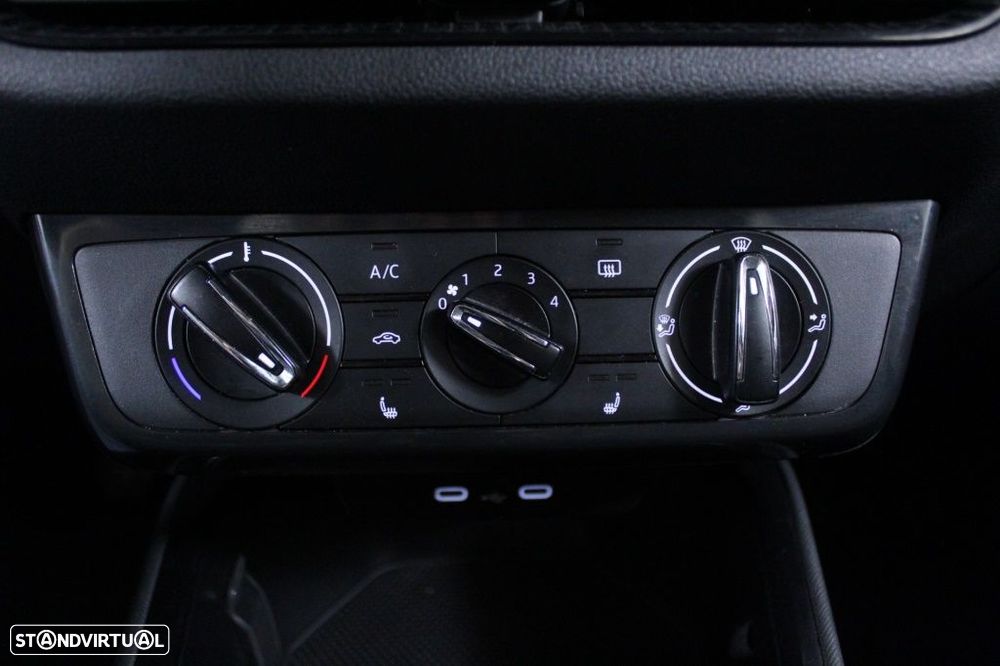 Skoda Fabia 1.0 MPI Selection - 28