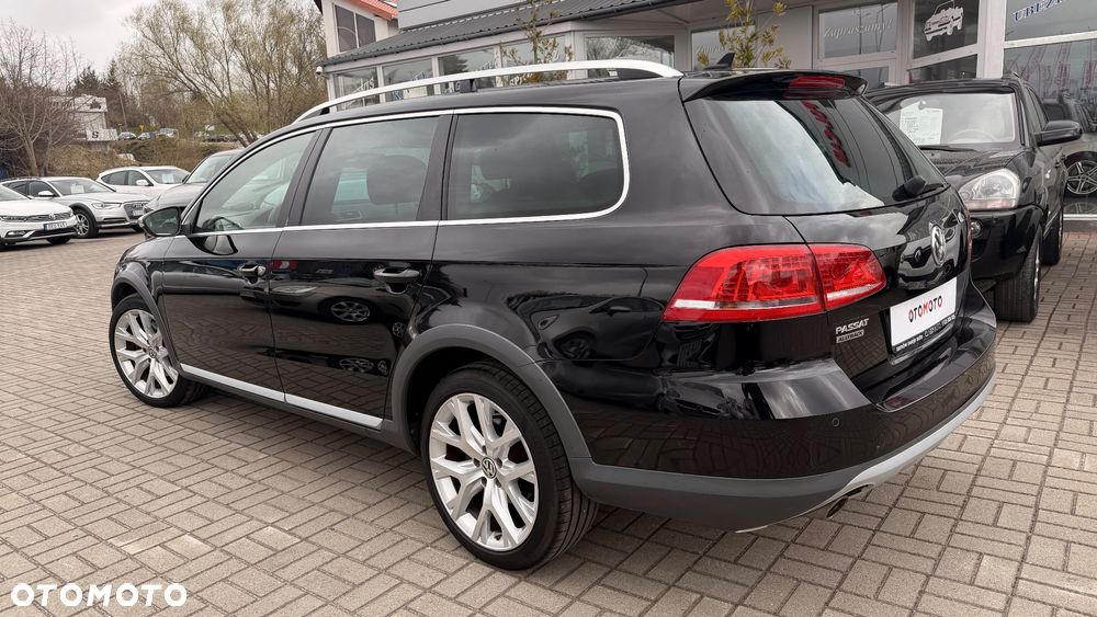 Volkswagen Passat Alltrack - 14