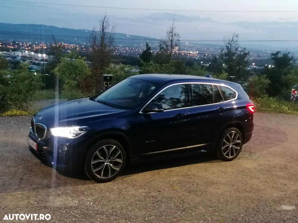 BMW X1 xDrive20i AT Sport Line - 7