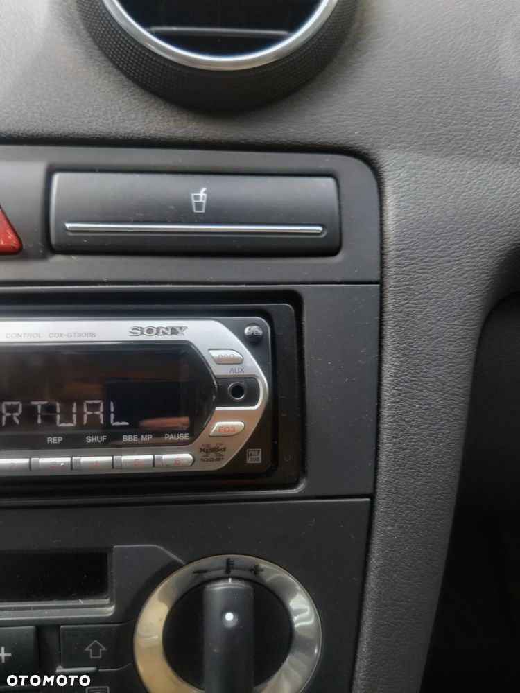 Audi A3 3-drzwiowe 1.6 Ambiente - 16