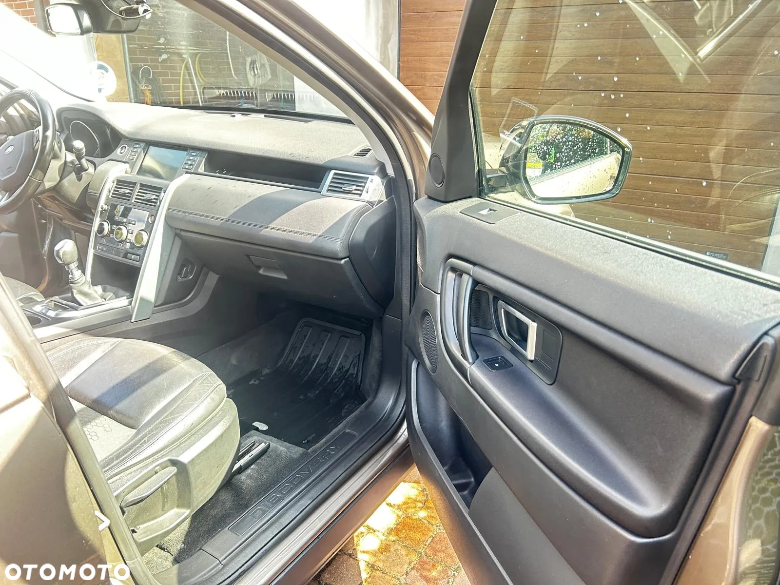 Land Rover Discovery Sport - 8