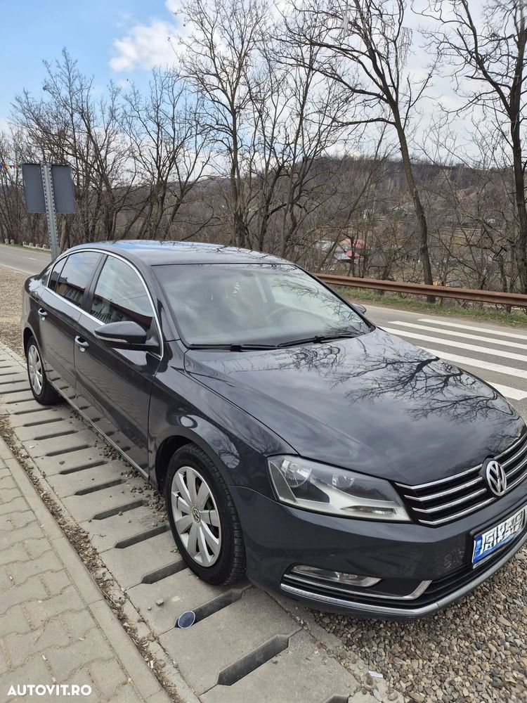 Volkswagen Passat 2.0 TDI Blue TDI Comfortline - 11