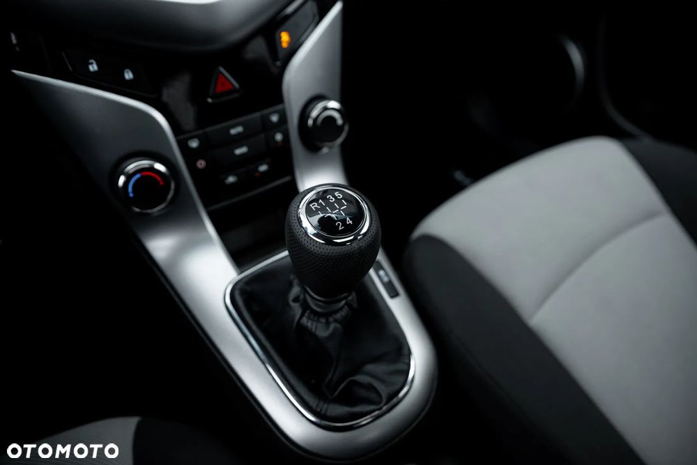 Chevrolet Cruze 1.8 LTZ - 31