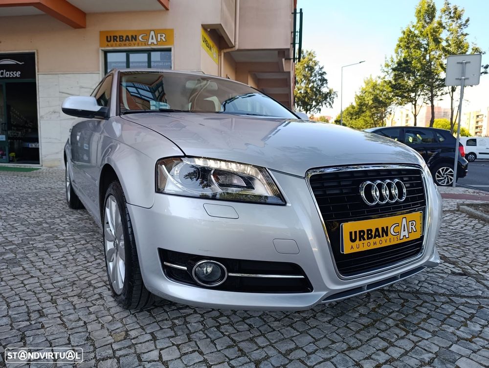 Audi A3 Sportback 1.6 TDI Attraction Special Edition - 1