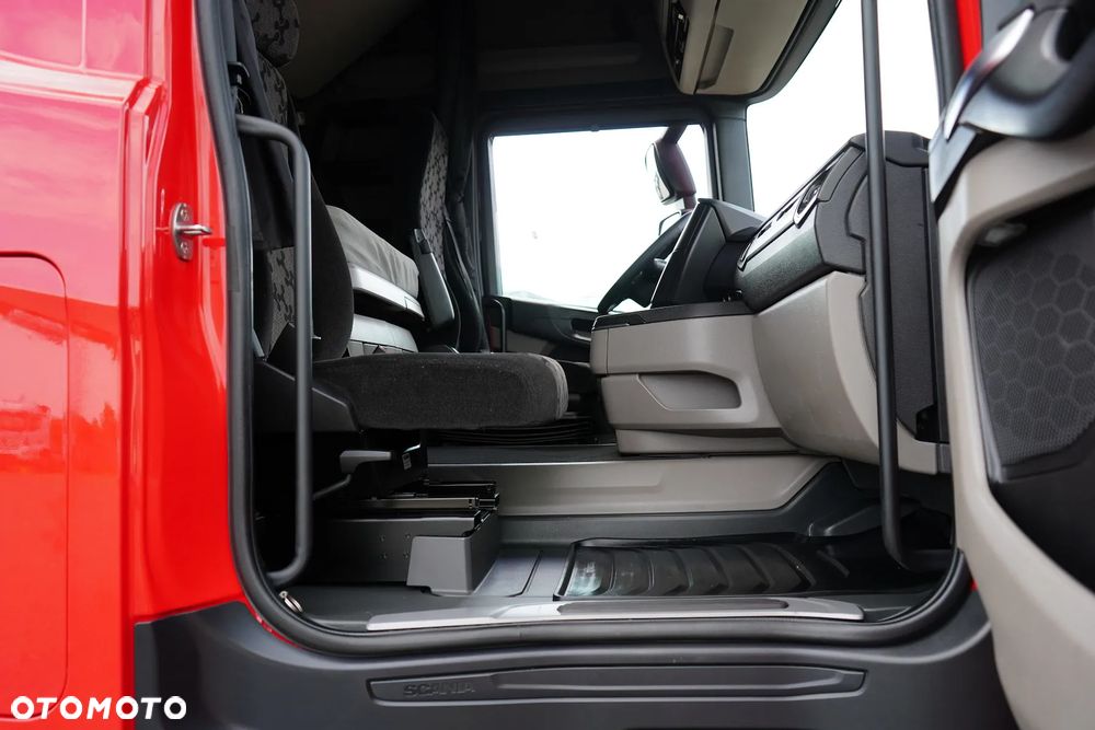 Scania R 450 / ACC / E 6 / PLATFORMA 7,75 M / RETARDER - 28