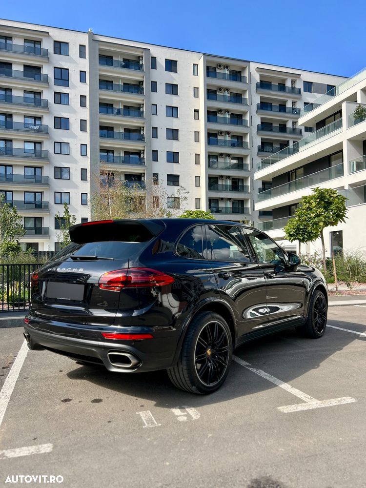 Porsche Cayenne Diesel Platinum Edition - 6