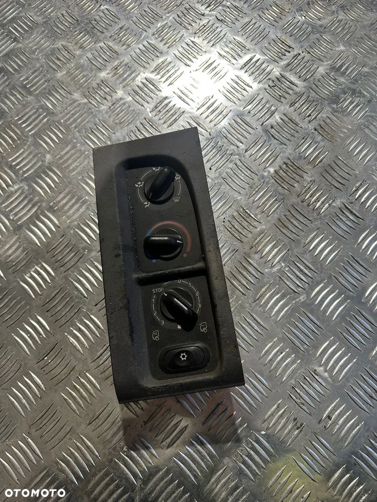 PANEL STEROWANIA NAWIEWU RENAULT TRUCKS PREMIUM MIDLUM 5010226405 KONSOLA - 1