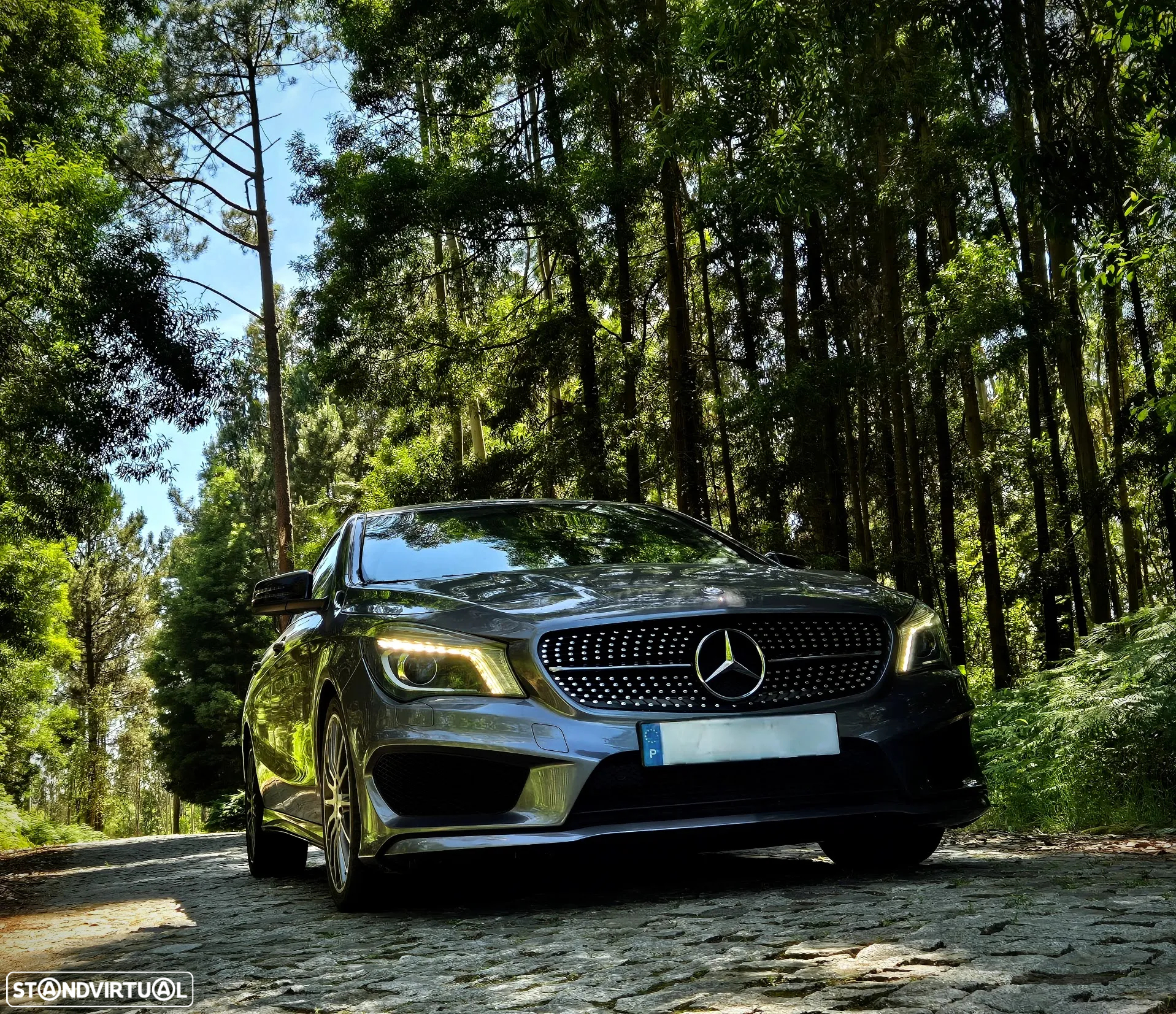 Mercedes-Benz CLA 200 d Shooting Brake AMG Line - 2