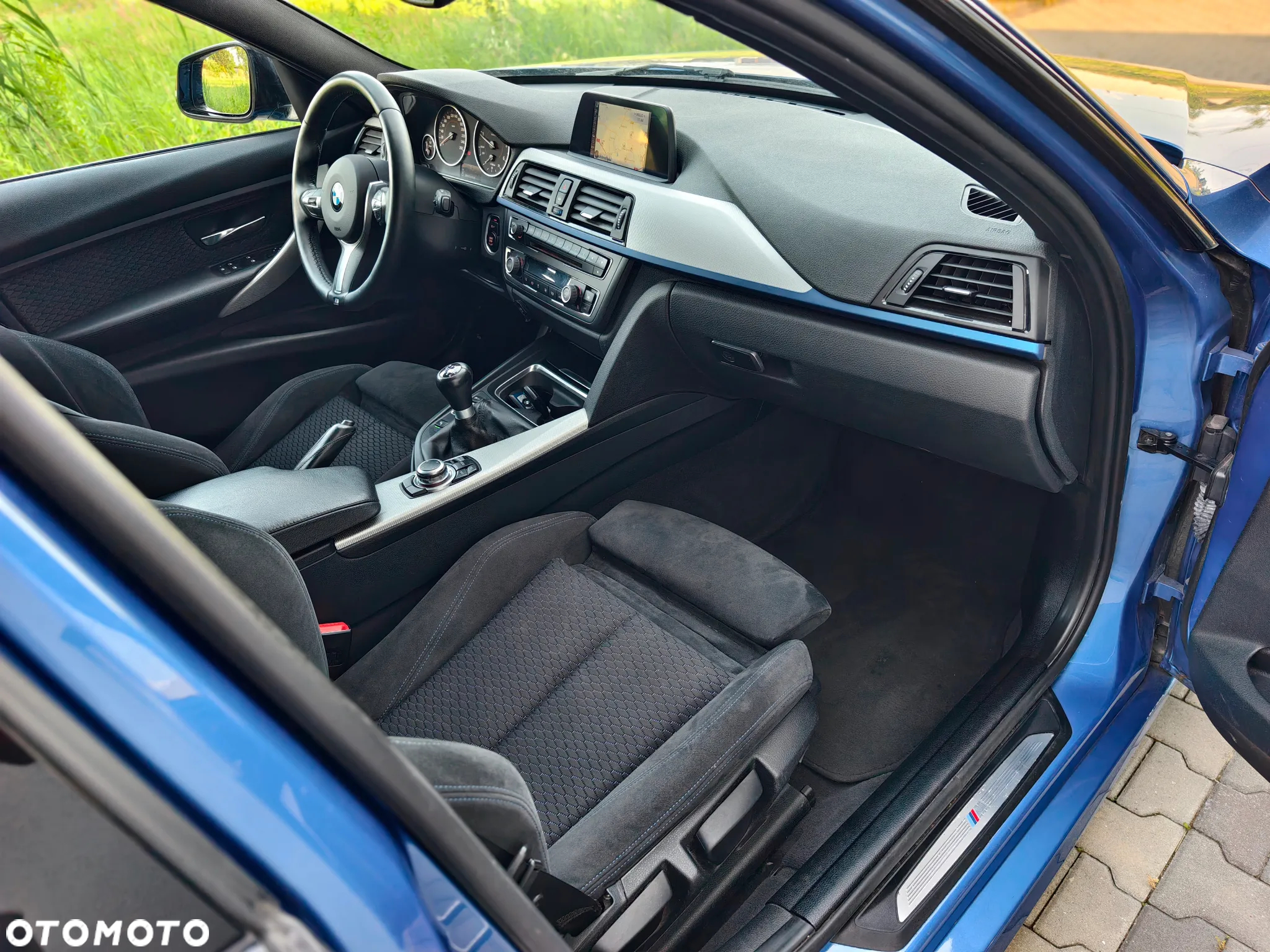 BMW Seria 3 318d Touring Blue Performance - 15