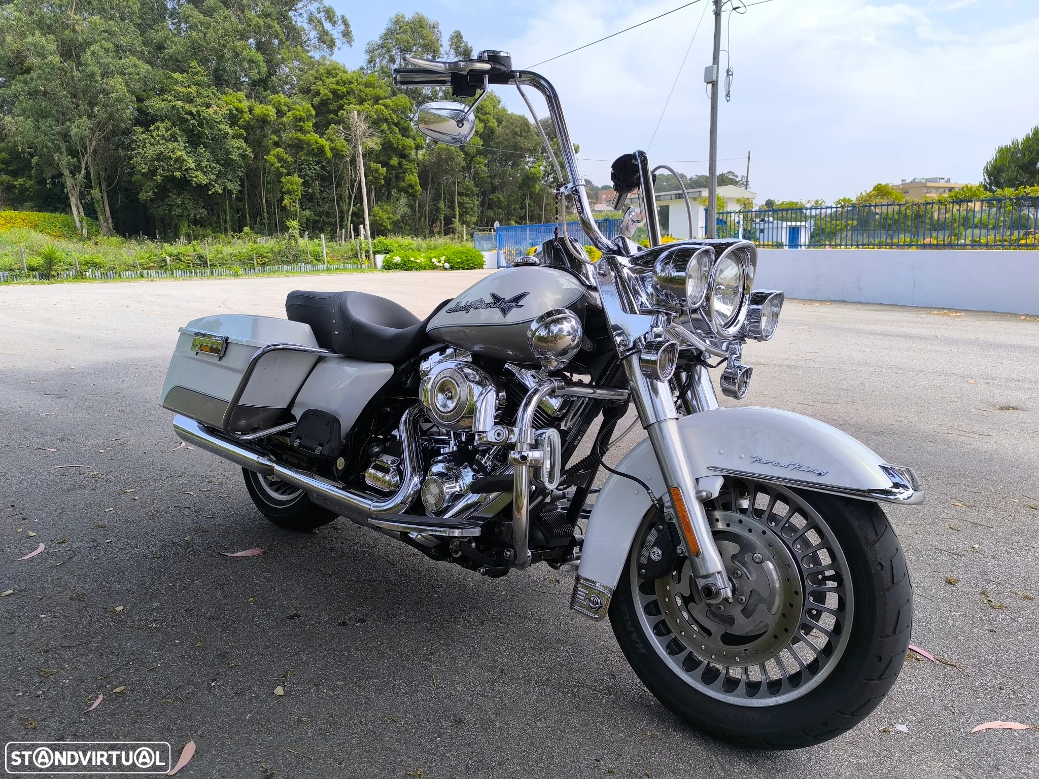Harley-Davidson FLHR - 2