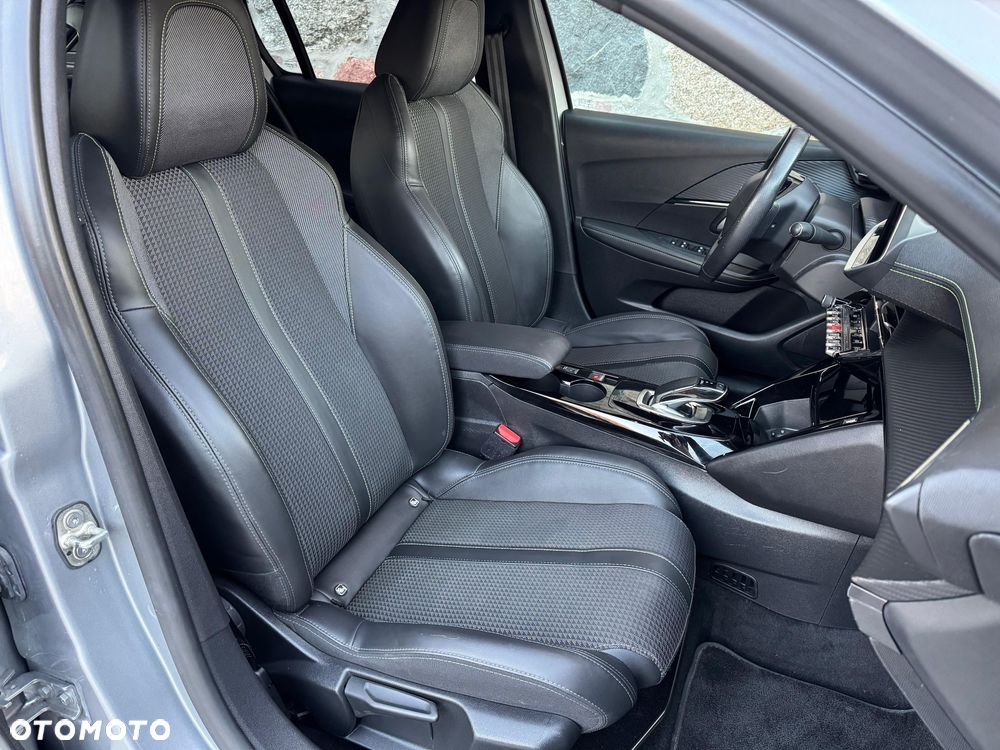 Peugeot 208 GT Line - 13