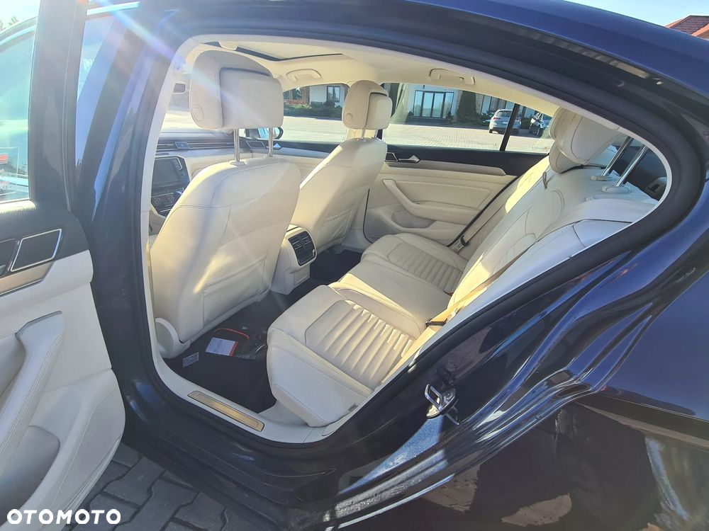 Volkswagen Passat 2.0 TDI Bi-Turbo BMT 4Mot Highline DSG - 6