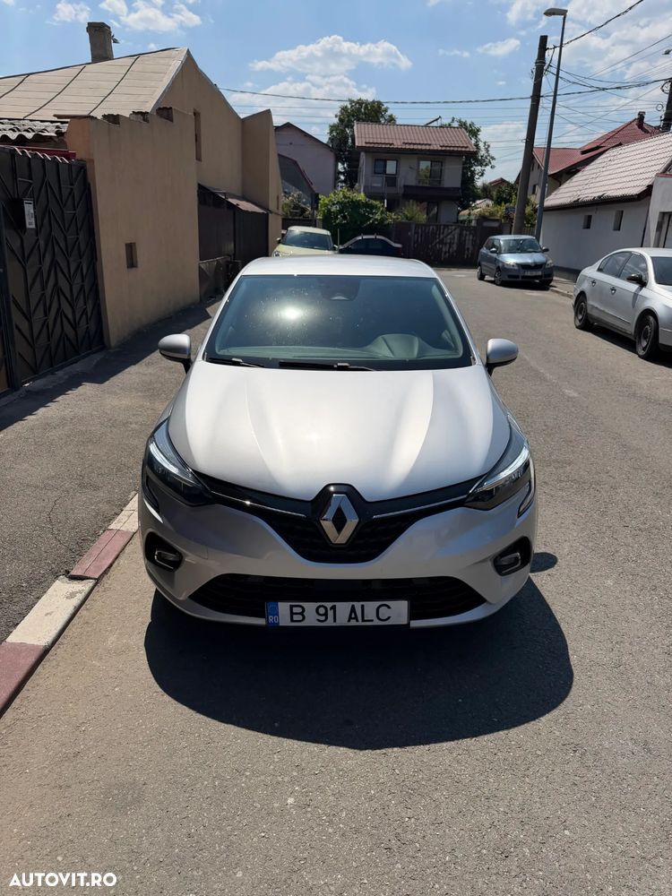 Renault Clio - 2