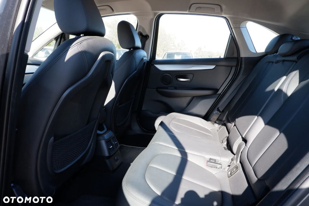 BMW Seria 2 218d Advantage - 30