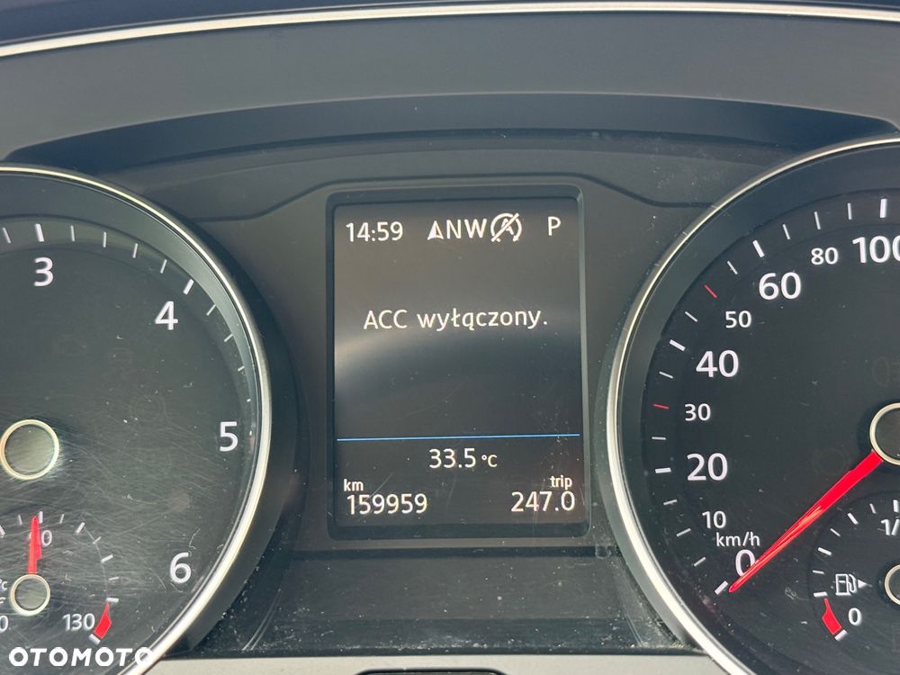 Volkswagen Passat Variant 1.6 TDI SCR DSG Comfortline - 22