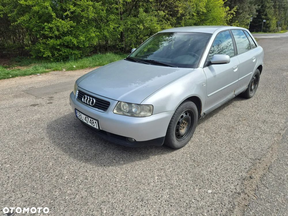 Audi A3 Sportback - 1