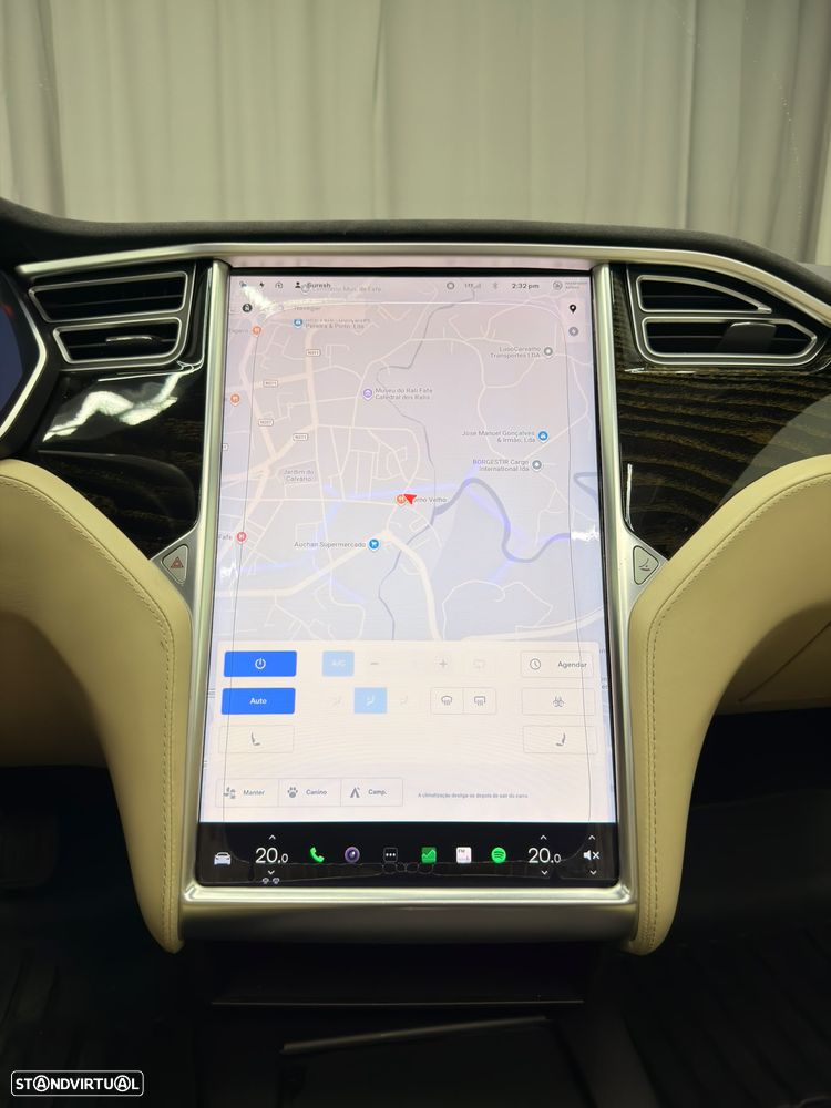 Tesla Model S 90D - 13