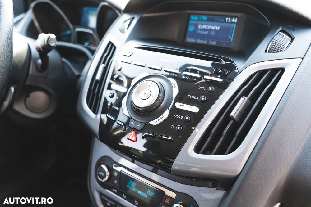 Ford Focus 1.6 EcoBoost Start-Stopp-System Titanium - 13