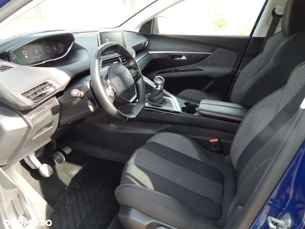 Peugeot 3008 1.2 PureTech Allure S&S - 13