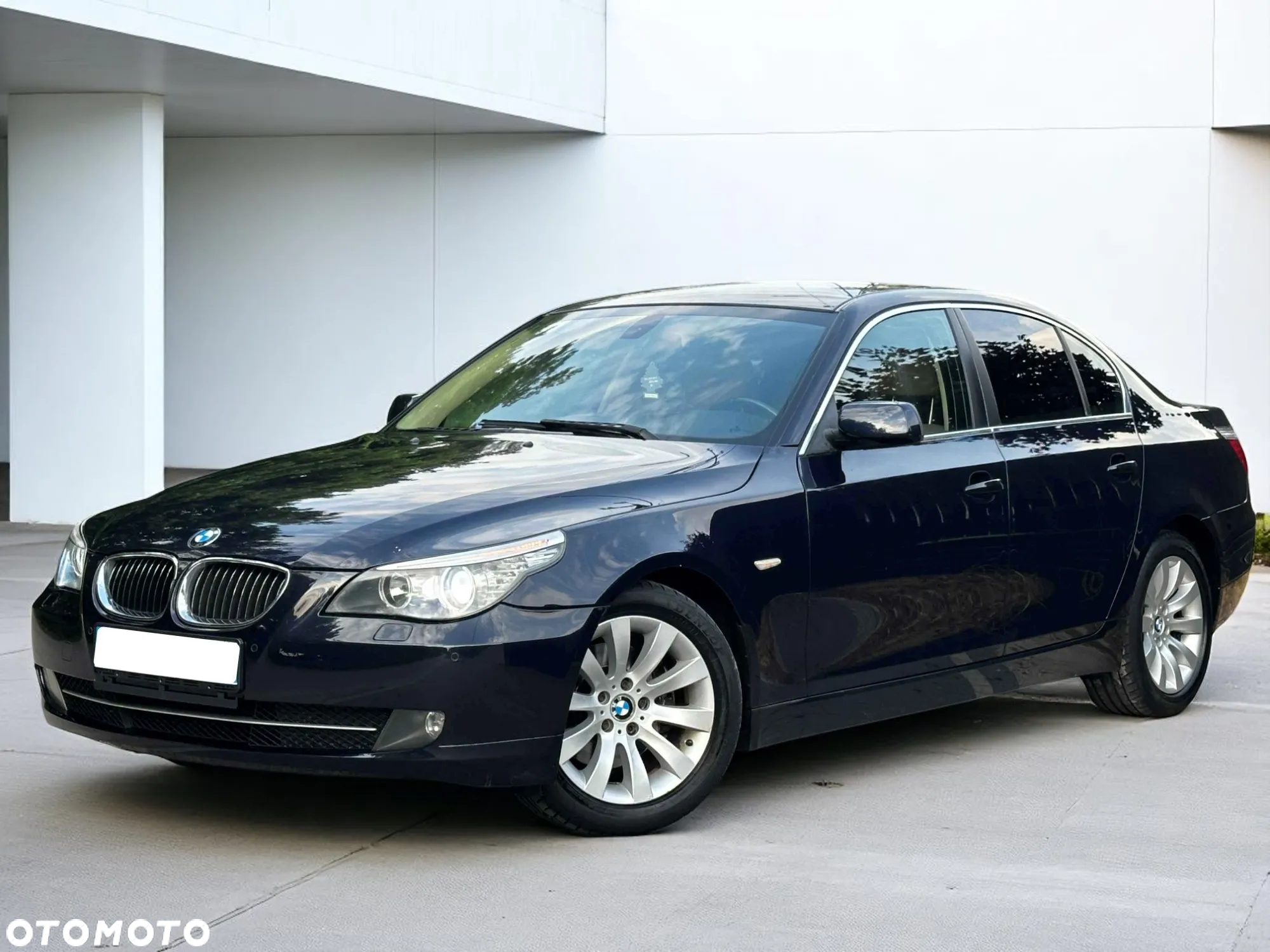BMW Seria 5 523i Edition Exclusive - 6
