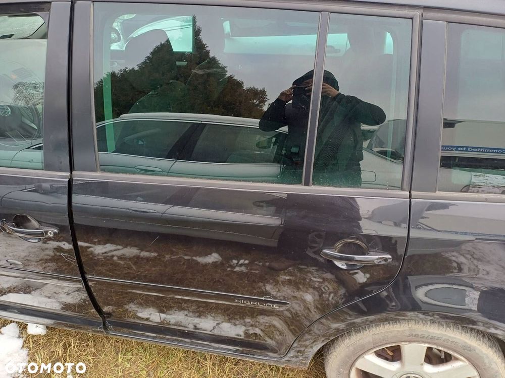 DRZWI KOMPLETNE LEWY TYŁ VOLKSWAGEN TOURAN I LC9Z - 1