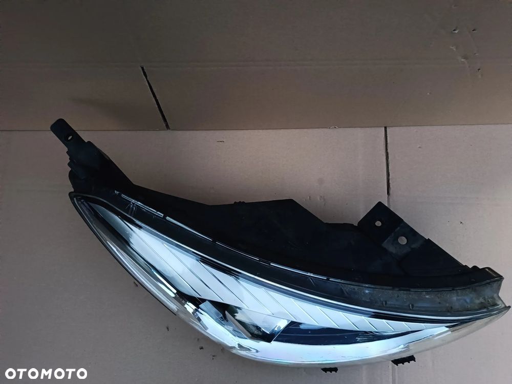 Kia Rio IV 4 lampa przednia prawa soczewka LED 92102-H8 reflektor - 2