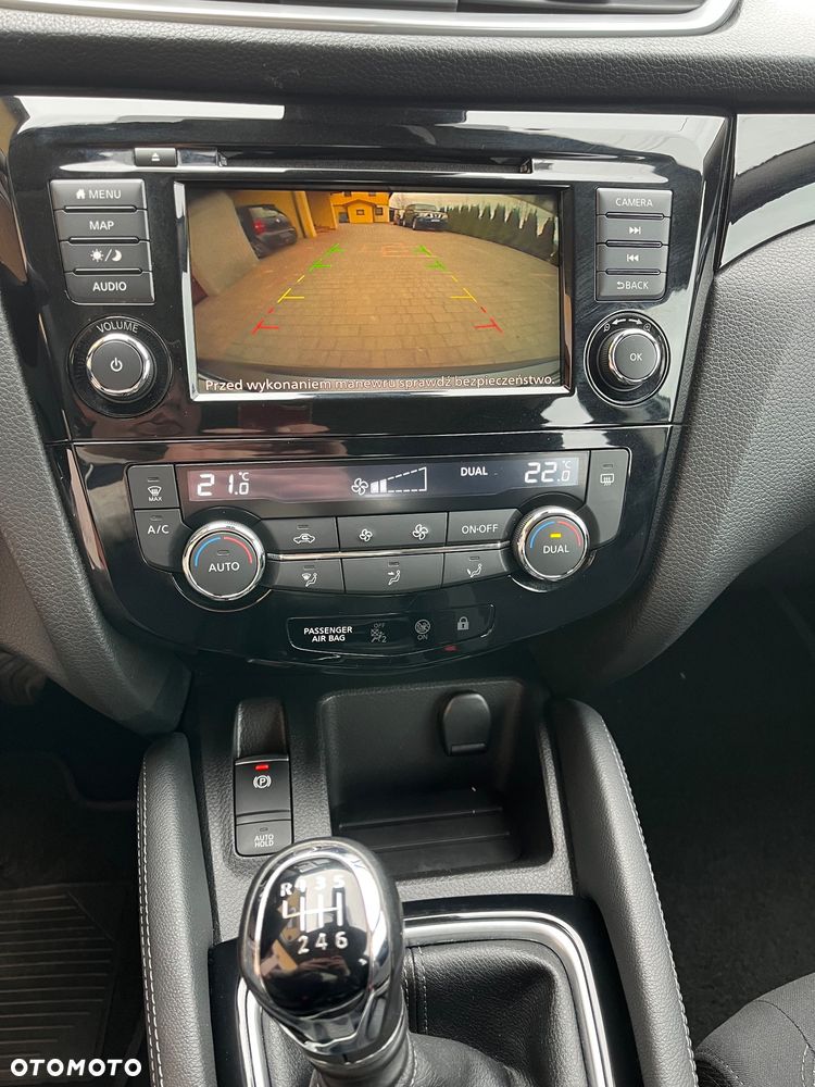 Nissan Qashqai 1.3 DIG-T N-WAY - 22