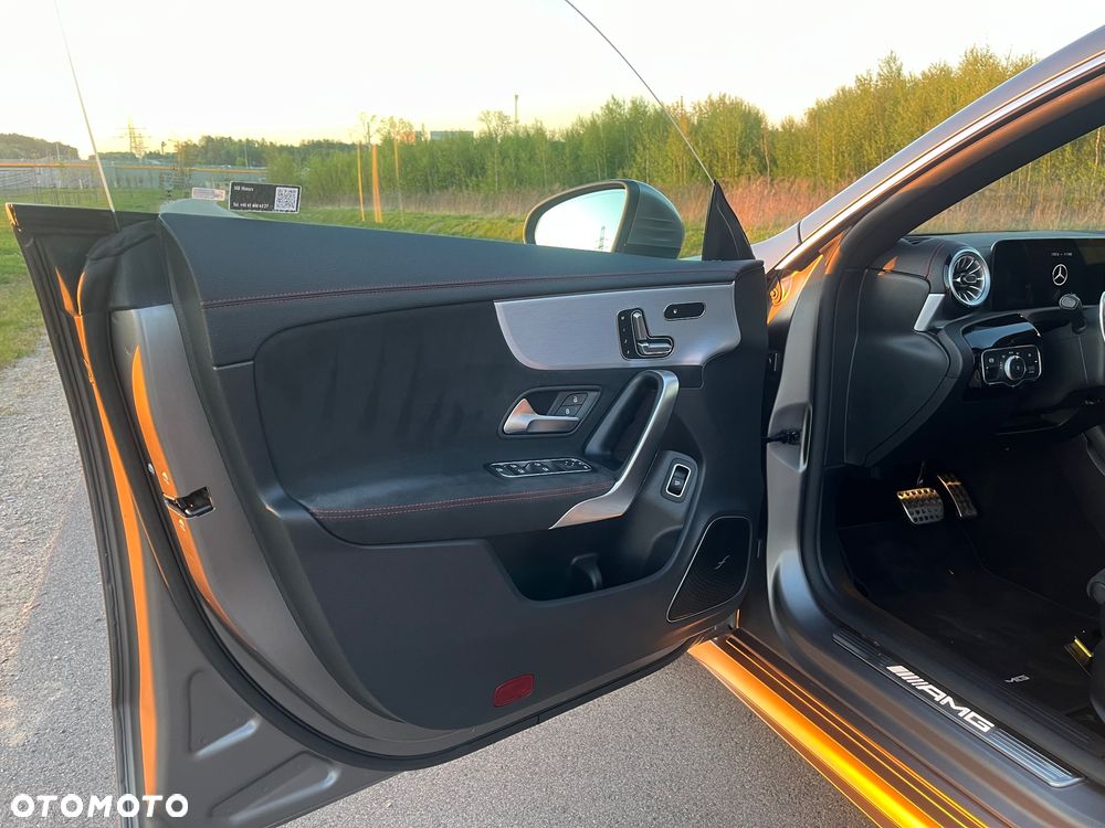 Mercedes-Benz CLA AMG 45 4-Matic 8G-DCT - 14