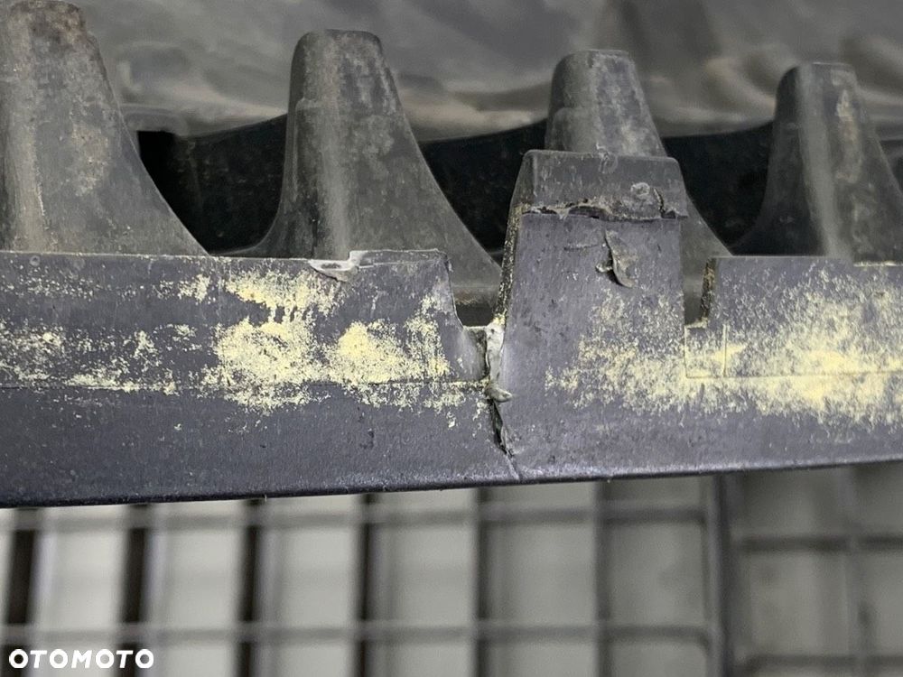 ATRAPA GRILL - 111.00 PLN - SKODA FABIA II Combi (545) 2007 - 2014 1.4 TDI 59 kW [80 KM] olej - 4