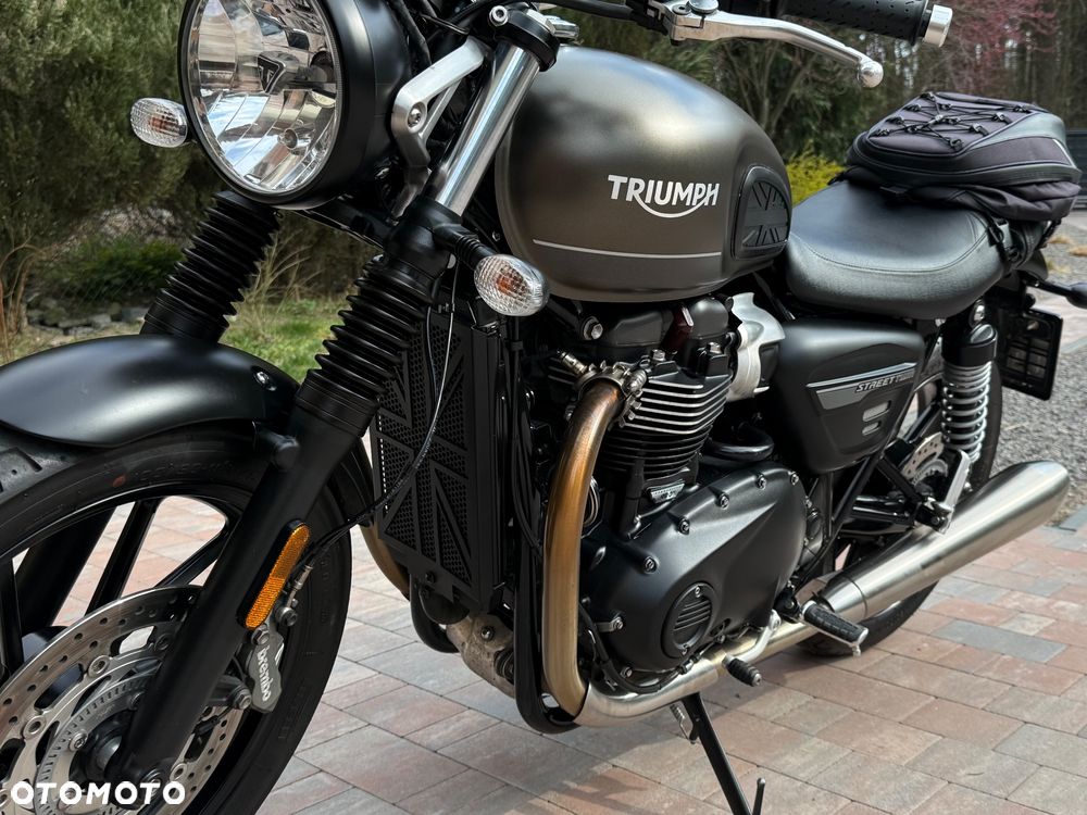 Triumph Street Twin - 7