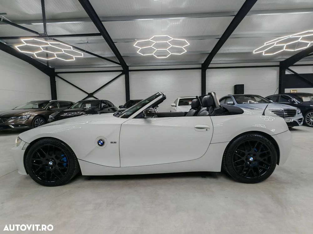 BMW Z4 2.5i - 8