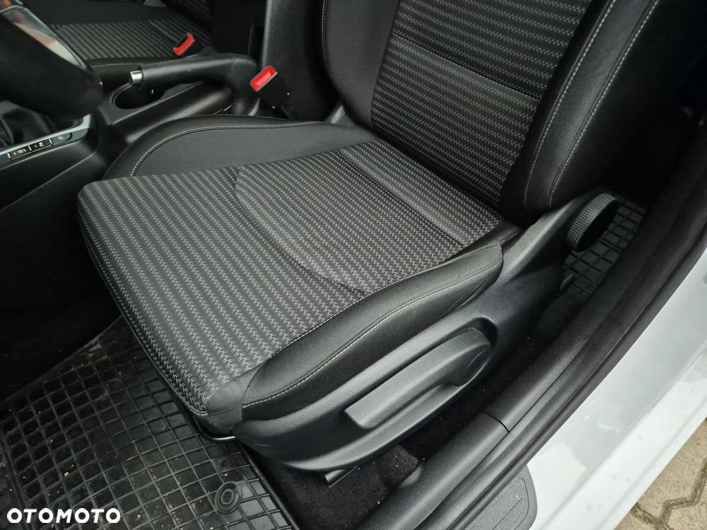 Kia Ceed 1.5 T-GDI M - 12