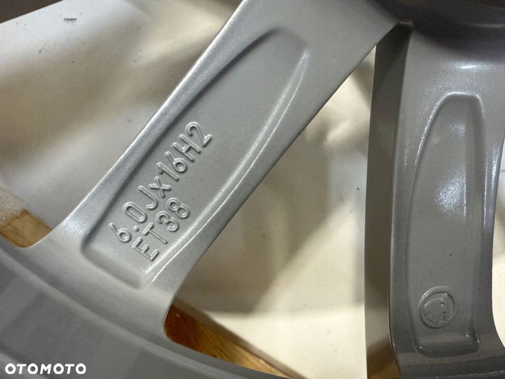 felga aluminiowa skoda scala 657 16" 6.0 657601025b nowka oryginalna - 6