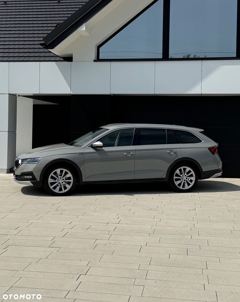 Skoda Octavia 2.0 TDI DSG 4x4 Scout First Edition - 16